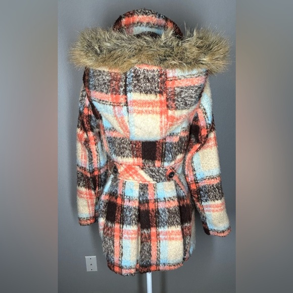 NWOT Urban Republic Plaid Girls Coat with Faux Fur Hood Size 16 - Picture 11 of 16